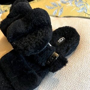 New platform Ugg  buckle slides
